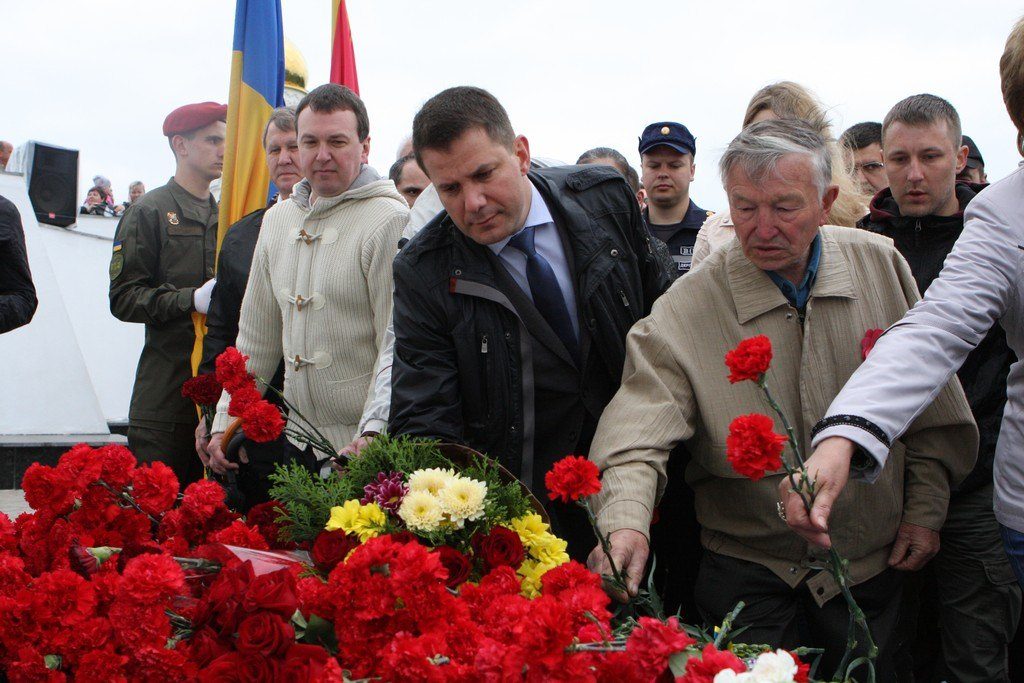 ХНУРЕ взяв участь у вшануванні пам'яті героїв Другої світової війни