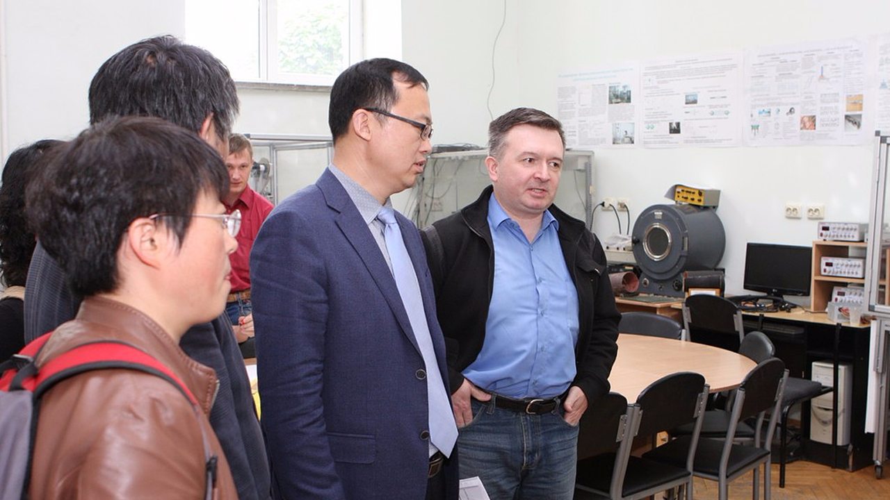 ХНУРЭ посетила делегация технологической корпорации из КНР