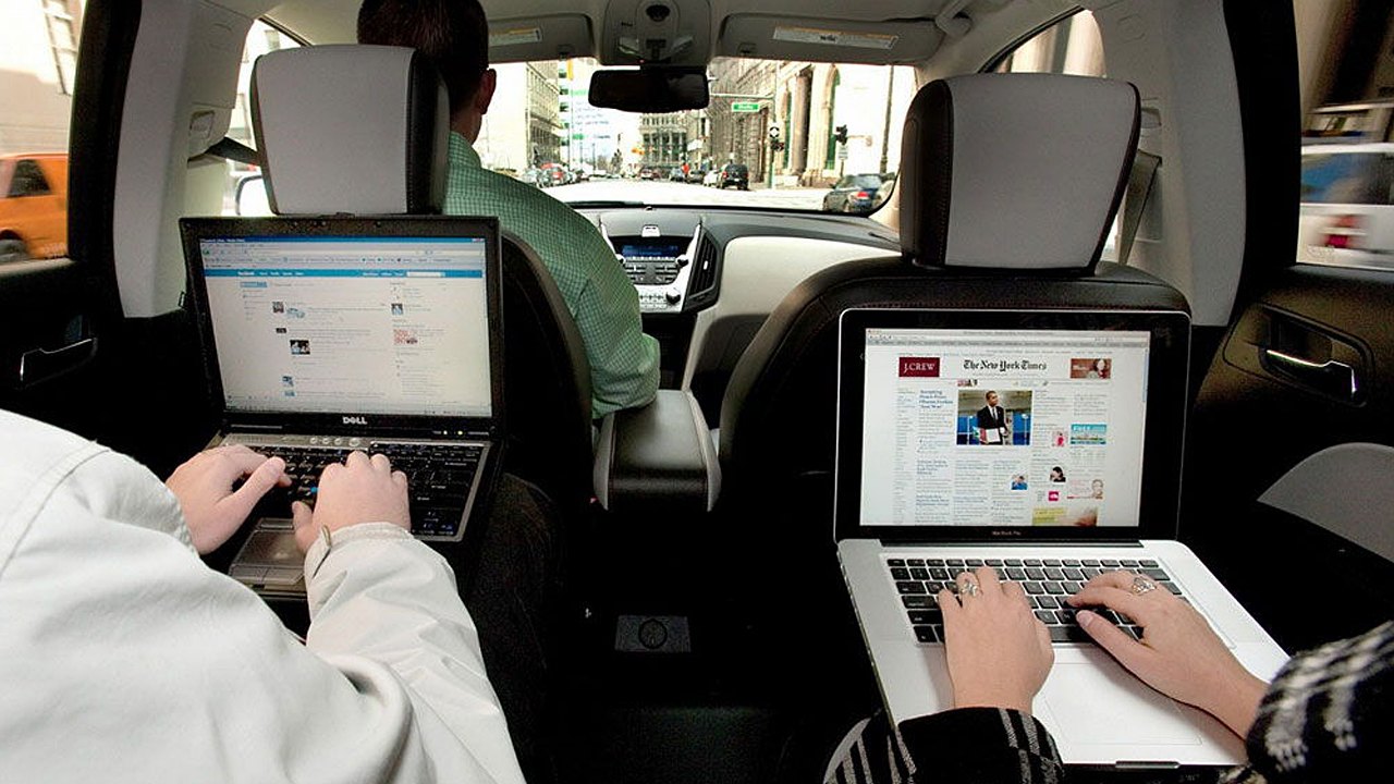 Авто с доступом в Интернет - необходимость, а не роскошь